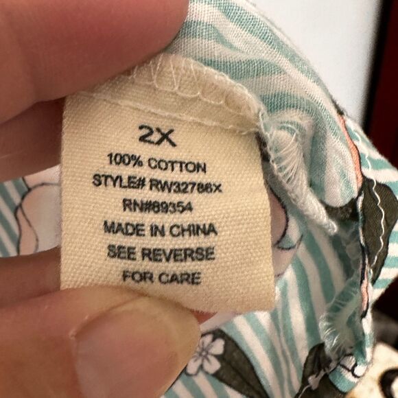 No Comment Plus Cold Shoulder Floral and Stripes 100% Cotton Size 2X - Picture 2 of 7